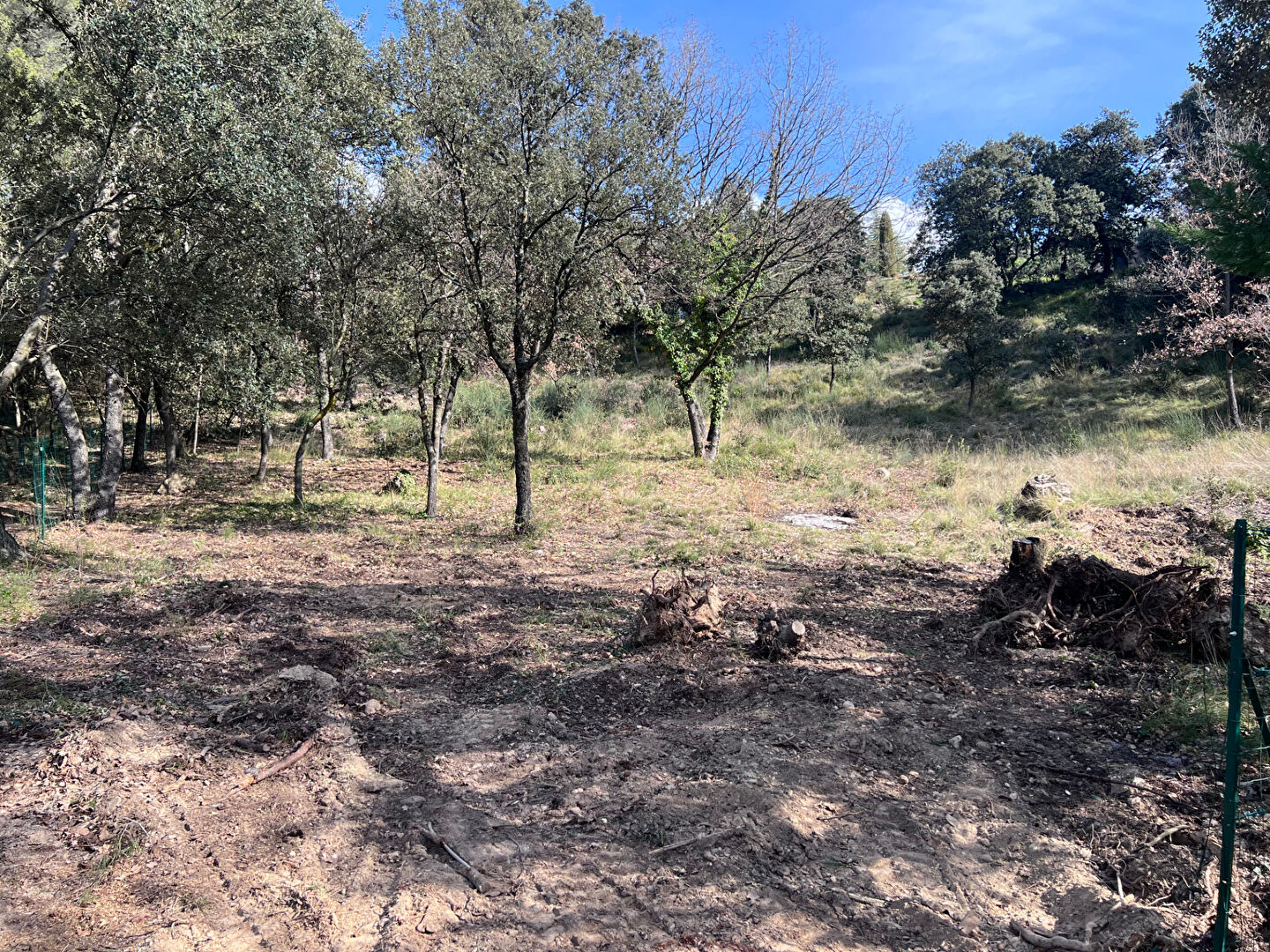 Vendre. Terrain  Btir de 2000 m. Puget-sur-Durance